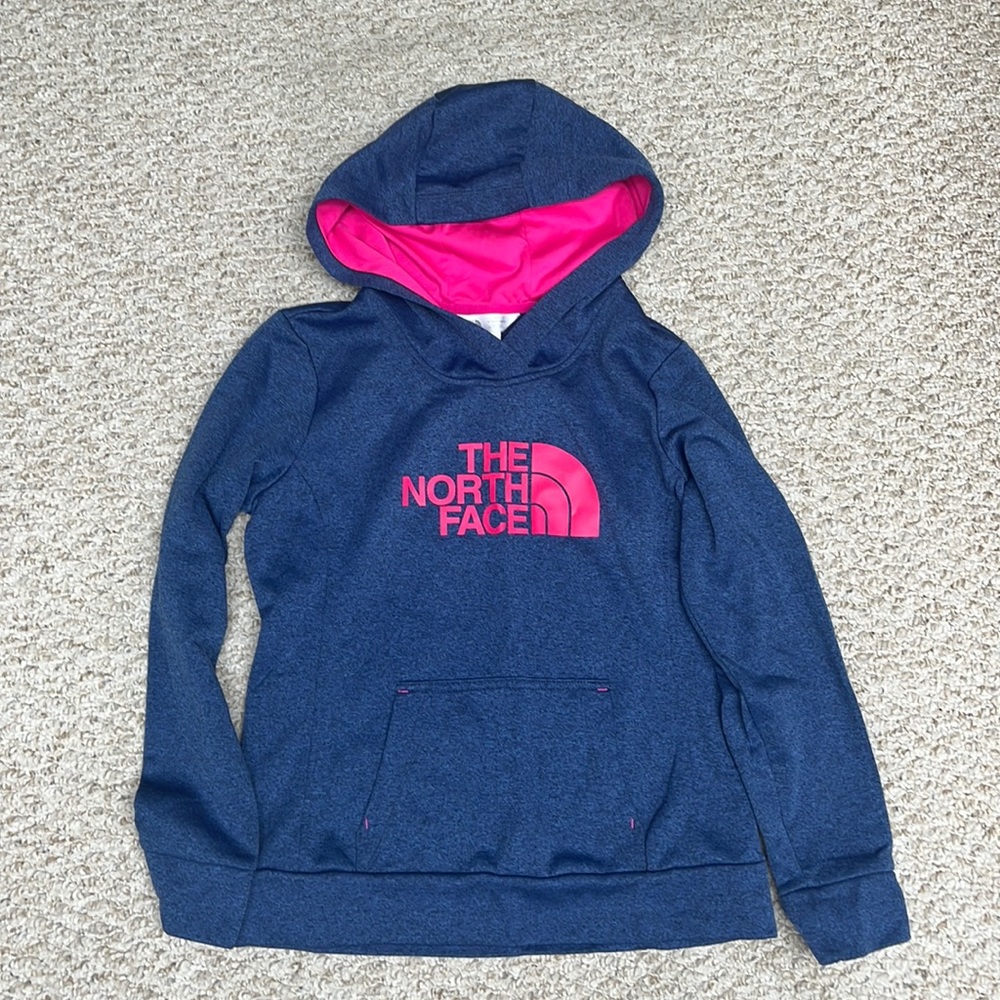 North Face Women’s M sweatshirt.